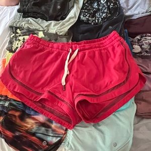 lululemon pink shorts